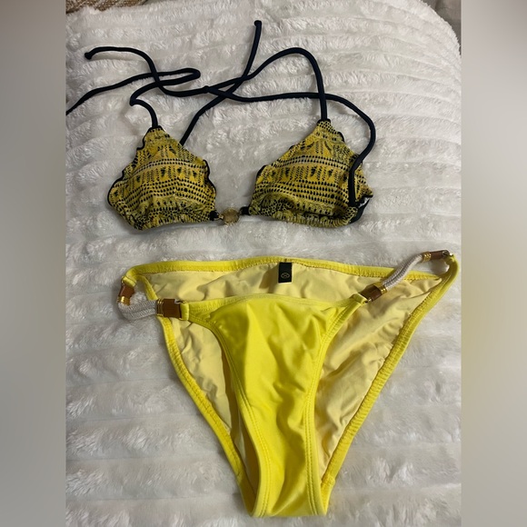 Vix lot of 2 XS bikini tops - Picture 10 of 14